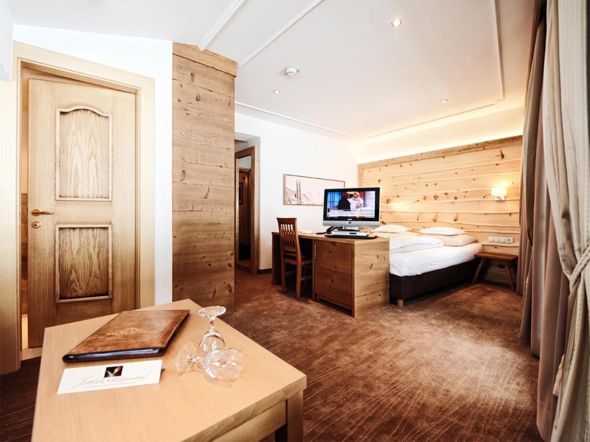 Salnerhof Superior Lifestyle Resort Ischgl Habitación foto
